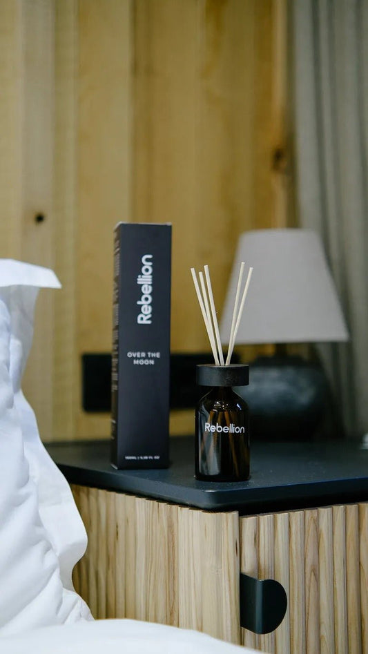 Аромадиффузори з палочками: інтер'єрний дизайн запаху у 2024 році - Nutritive Cosmetics
