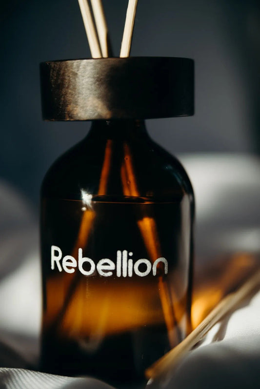 Аромадиффузоры с палочками: искусство поддержания дома в гармонии ароматов - Nutritive Cosmetics