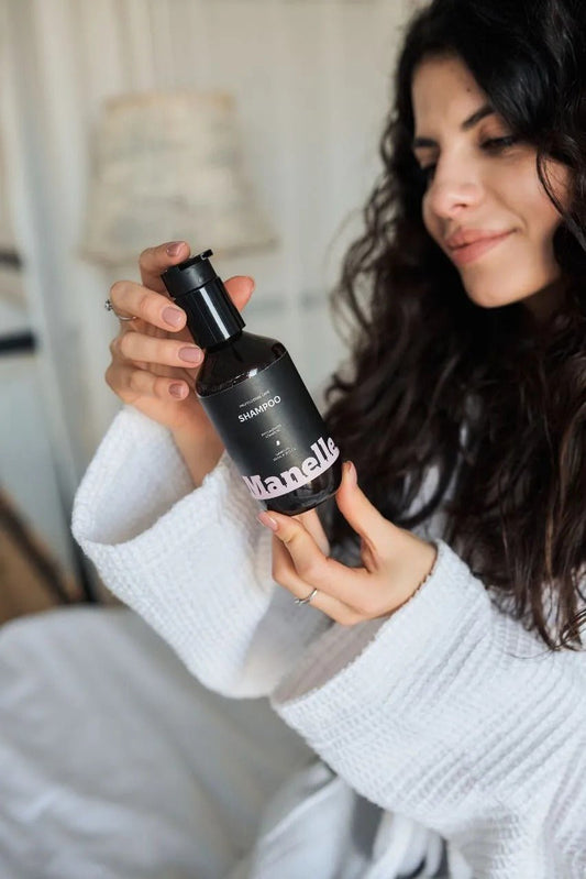 Безсульфатні шампуні для фарбованого волосся: як зберегти яскравість кольору - Nutritive Cosmetics