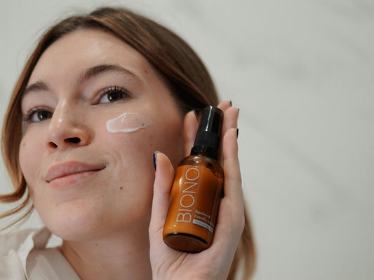 Крем для обличчя зволожувальний: простий догляд щодня - Nutritive Cosmetics