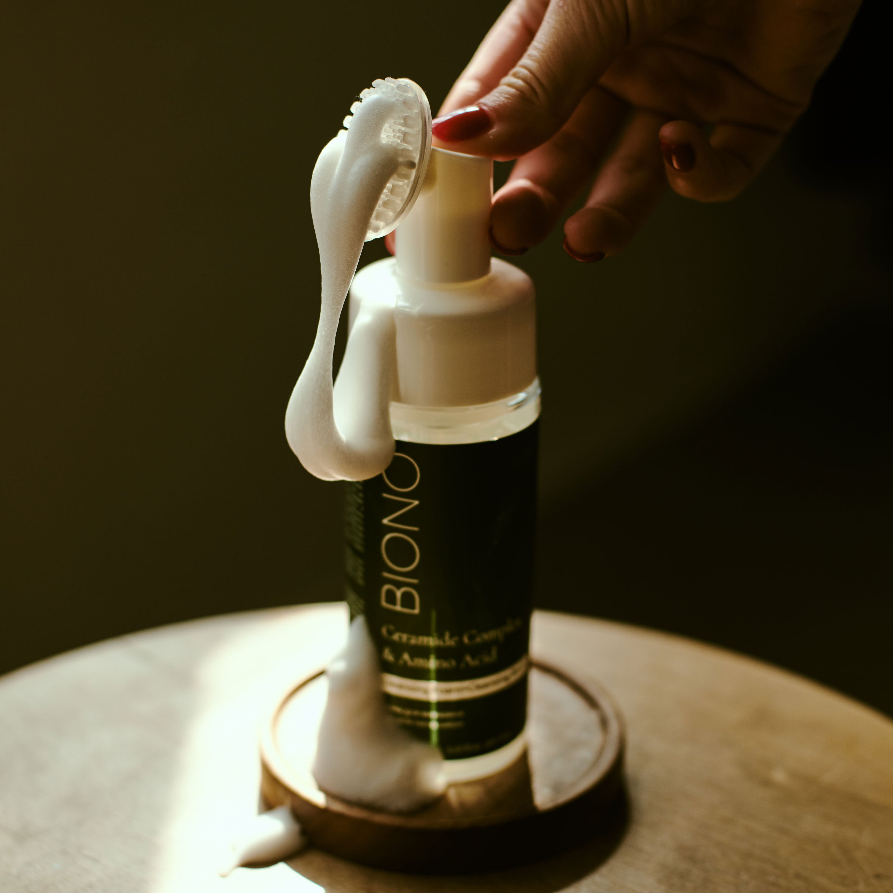 Пінка для вмивання з силіконовою щіточкою від BIONO – Nutritive